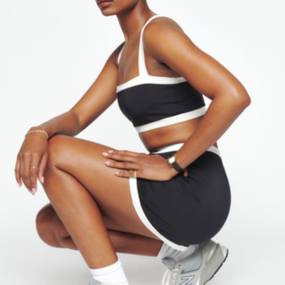 Reformation Black and White Active Set